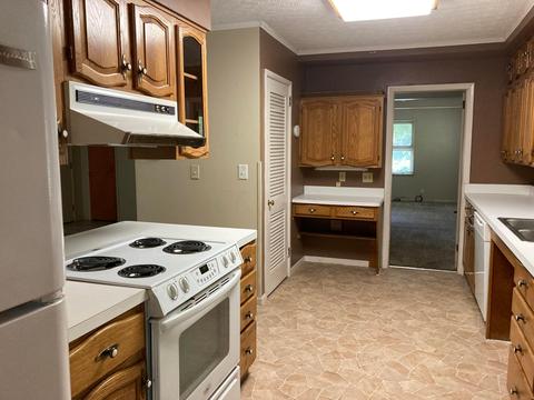 1596 Edison Dr, Marion, OH 43302 photo 9