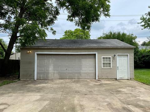 854 E Como Ave, Columbus, OH 43224 photo 4