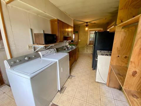 854 E Como Ave, Columbus, OH 43224 photo 12