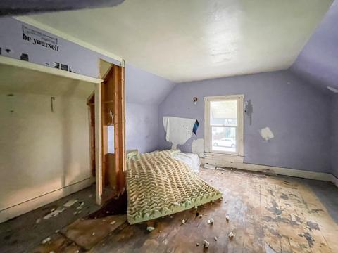 230 Logan St, Circleville, OH 43113 photo 9