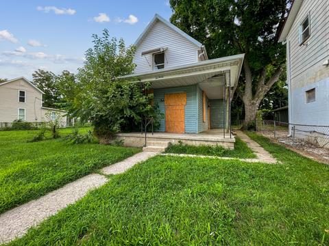 230 Logan St, Circleville, OH 43113 photo 1