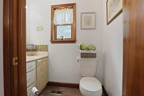 84 W North St, Lithopolis, OH 43136 photo 21