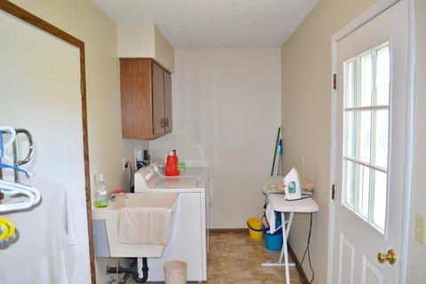 2120 Manhattan Blvd, Springfield, OH 45504 photo 24
