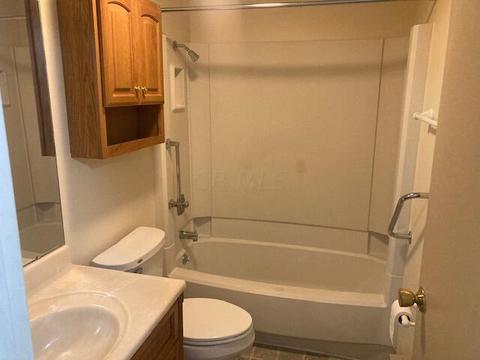 674 E Main St, Newark, OH 43055 photo 8