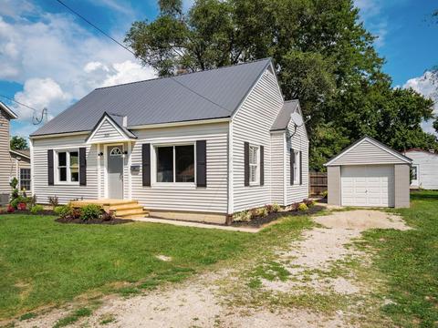 305 Maple St, Plain City, OH 43064 photo 2