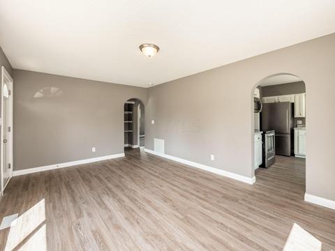 305 Maple St, Plain City, OH 43064 photo 8
