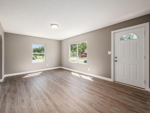 305 Maple St, Plain City, OH 43064 photo 6