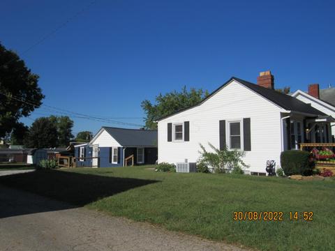451 E Franklin St, Circleville, OH 43113 photo 5