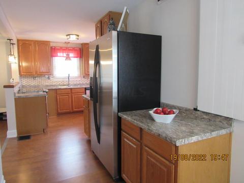 451 E Franklin St, Circleville, OH 43113 photo 10