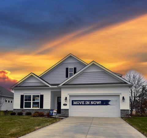 135 Chapman Dr, Granville, OH 43023