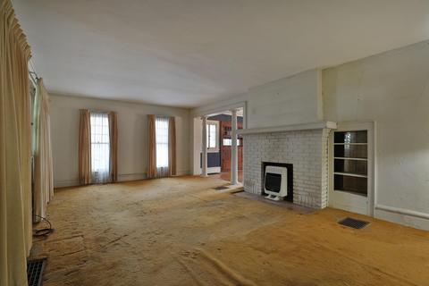 223 E Tulane Rd, Columbus, OH 43202 photo 9