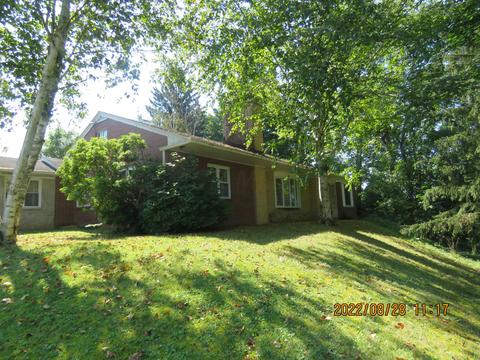 320 Warner Ave, Logan, OH 43138 photo 3