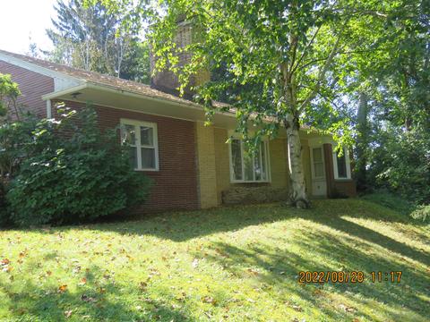 320 Warner Ave, Logan, OH 43138 photo 2