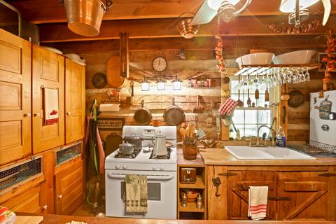 22968 Bigham Rd, Rockbridge, OH 43149 photo 9