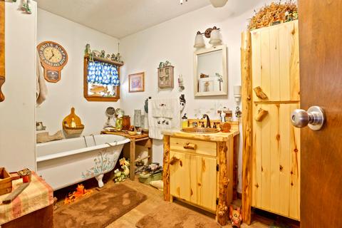 22968 Bigham Rd, Rockbridge, OH 43149 photo 10