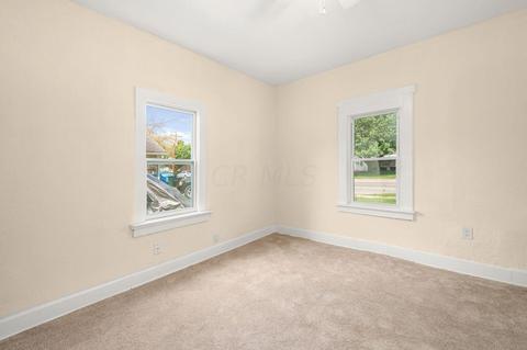 661 E Mound St, Circleville, OH 43113 photo 8