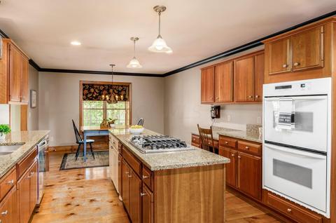 200 Paddock Cir E, Powell, OH 43065 photo 13