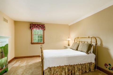 200 Paddock Cir E, Powell, OH 43065 photo 32