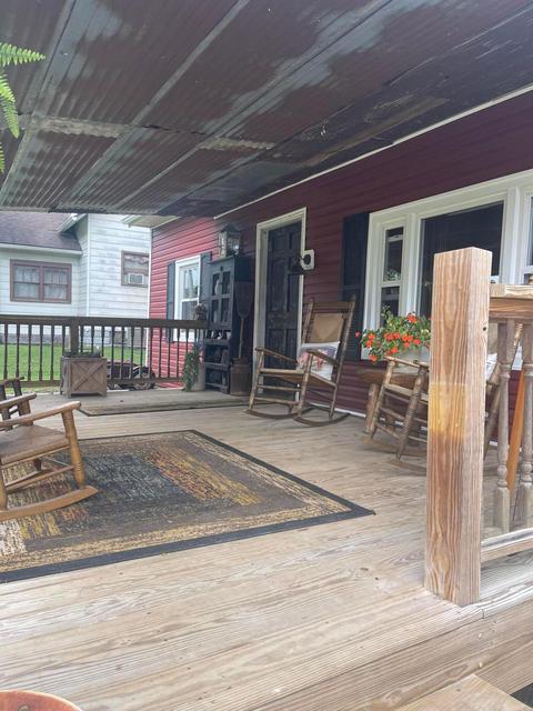 821 Clark St, Philo, OH 43771 photo 2