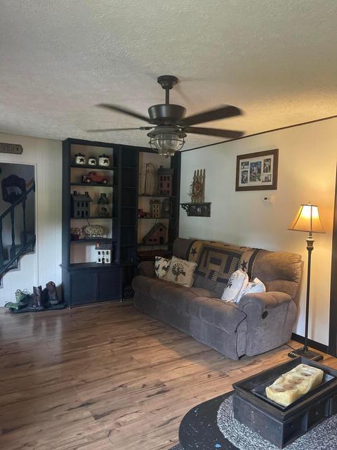 821 Clark St, Philo, OH 43771 photo 7