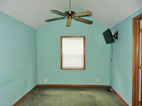 251 Miller Ct, Elyria, OH 44035 photo 9