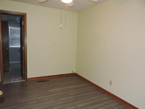 251 Miller Ct, Elyria, OH 44035 photo 14