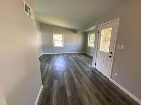 483 Stella Ave, Circleville, OH 43113 photo 10