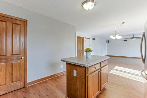 857 Salinger Dr, Lithopolis, OH 43136 photo 8