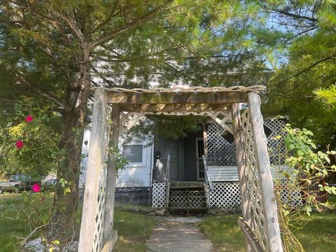 824 Mound St, Springfield, OH 45505 photo 2