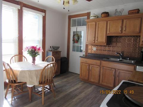 163 W Union St, Circleville, OH 43113 photo 7