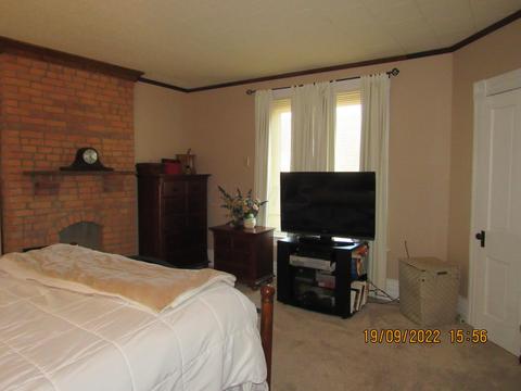 163 W Union St, Circleville, OH 43113 photo 12