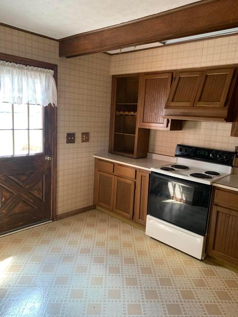 165 Corning Ave, Corning, OH 43730 photo 21