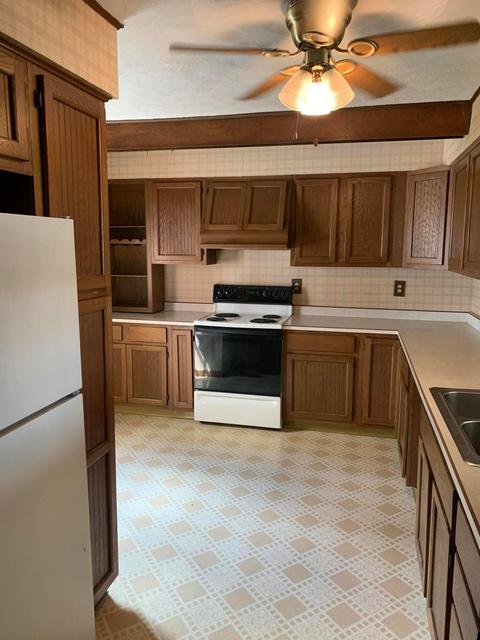 165 Corning Ave, Corning, OH 43730 photo 24