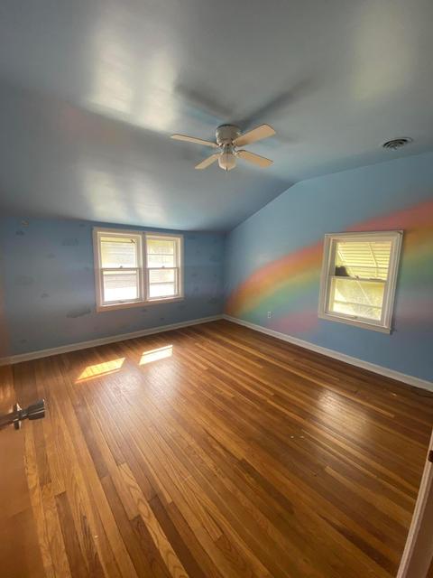 141 Pleasant St, Circleville, OH 43113 photo 8