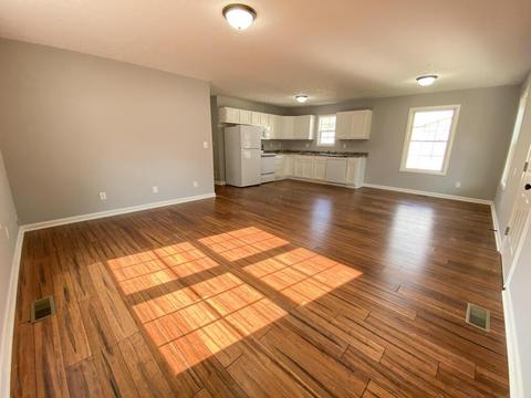 445 Watt St, Circleville, OH 43113 photo 4