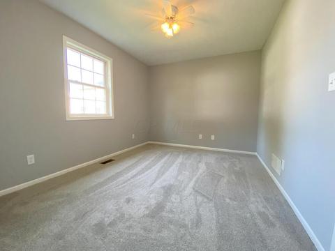 445 Watt St, Circleville, OH 43113 photo 6