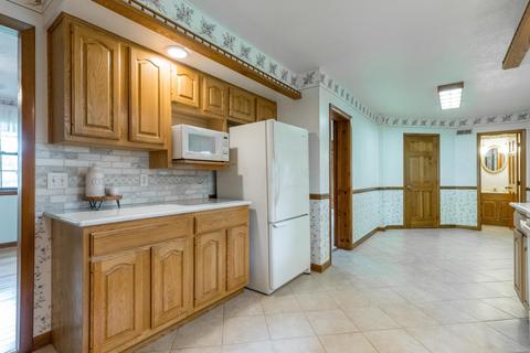 3215 E Pitchin Rd, Springfield, OH 45502 photo 7