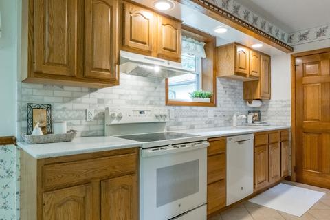 3215 E Pitchin Rd, Springfield, OH 45502 photo 6