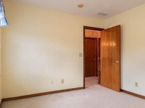 1394 Willow Chase Dr, Springfield, OH 45503 photo 55