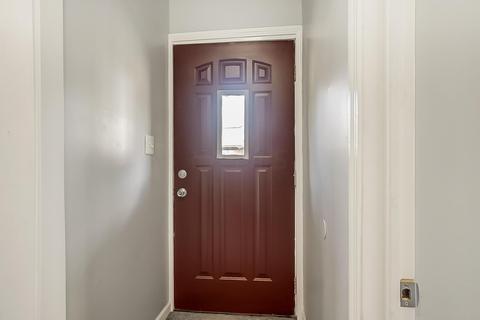 621 E Mound St, Circleville, OH 43113 photo 4