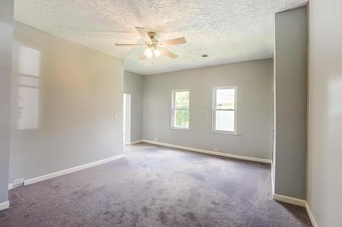 621 E Mound St, Circleville, OH 43113 photo 5