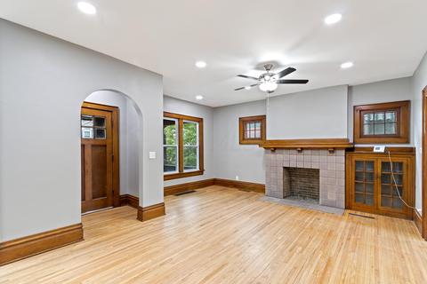 142 E Longview Ave, Columbus, OH 43202 photo 2