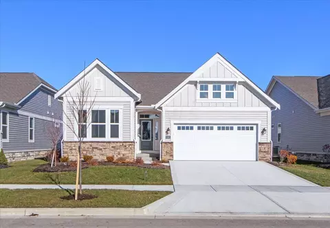 6165 E Windcliff Dr E, Grove City, OH 43123