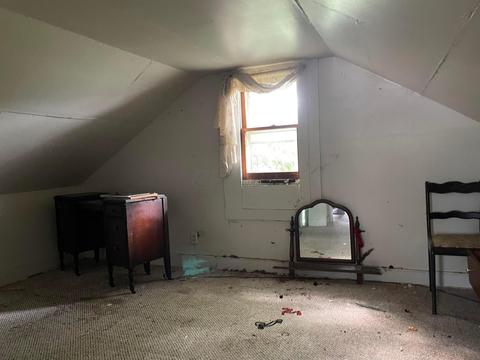 207 E Mill St, Circleville, OH 43113 photo 9