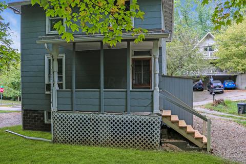38 Walker St, Athens, OH 45701 photo 2
