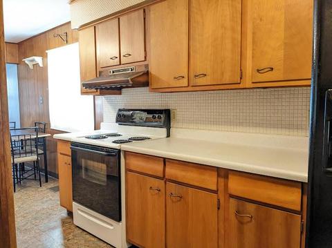 1621 Memorial Dr, Springfield, OH 45505 photo 9