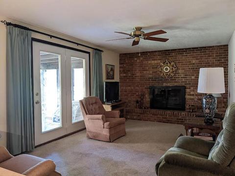 3025 Malibu Dr, Springfield, OH 45503 photo 4