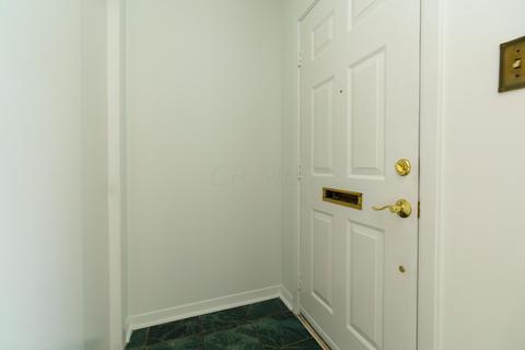 236 Danhurst Rd, Columbus, OH 43228 photo 9