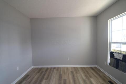 3694 Mantle Dr, Powell, OH 43065 photo 2