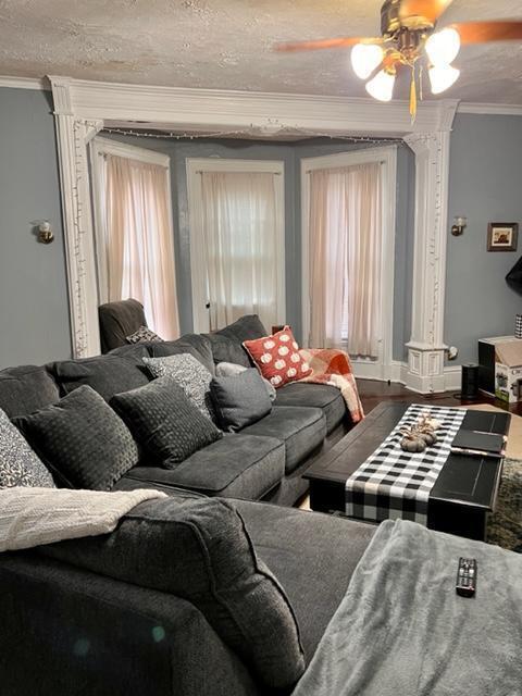 147 E Union St, Circleville, OH 43113 photo 8